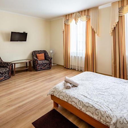 Apartment On Yana Zhizhky Lviv Bilik gambar